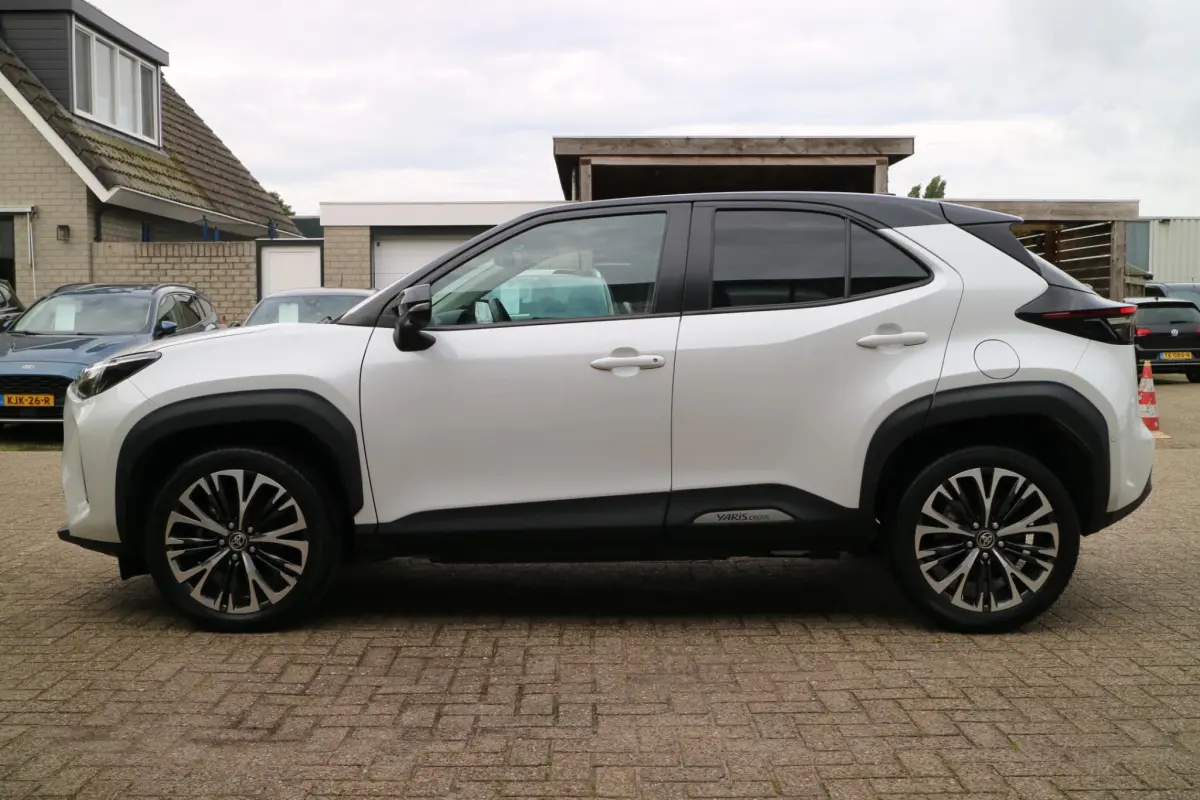 Yaris Cross 1.5 Hybrid Adventure | Automaat! | Carplay | Camera |