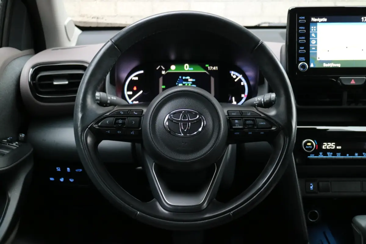 Yaris Cross 1.5 Hybrid Adventure | Automaat! | Carplay | Camera |