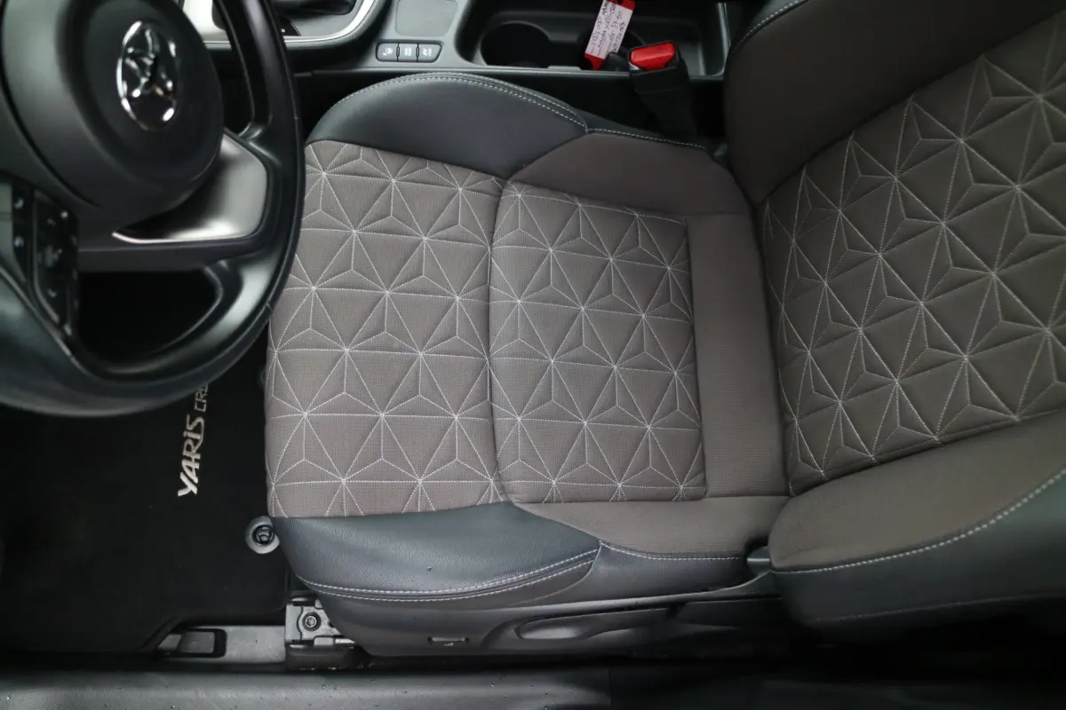 Yaris Cross 1.5 Hybrid Adventure | Automaat! | Carplay | Camera |
