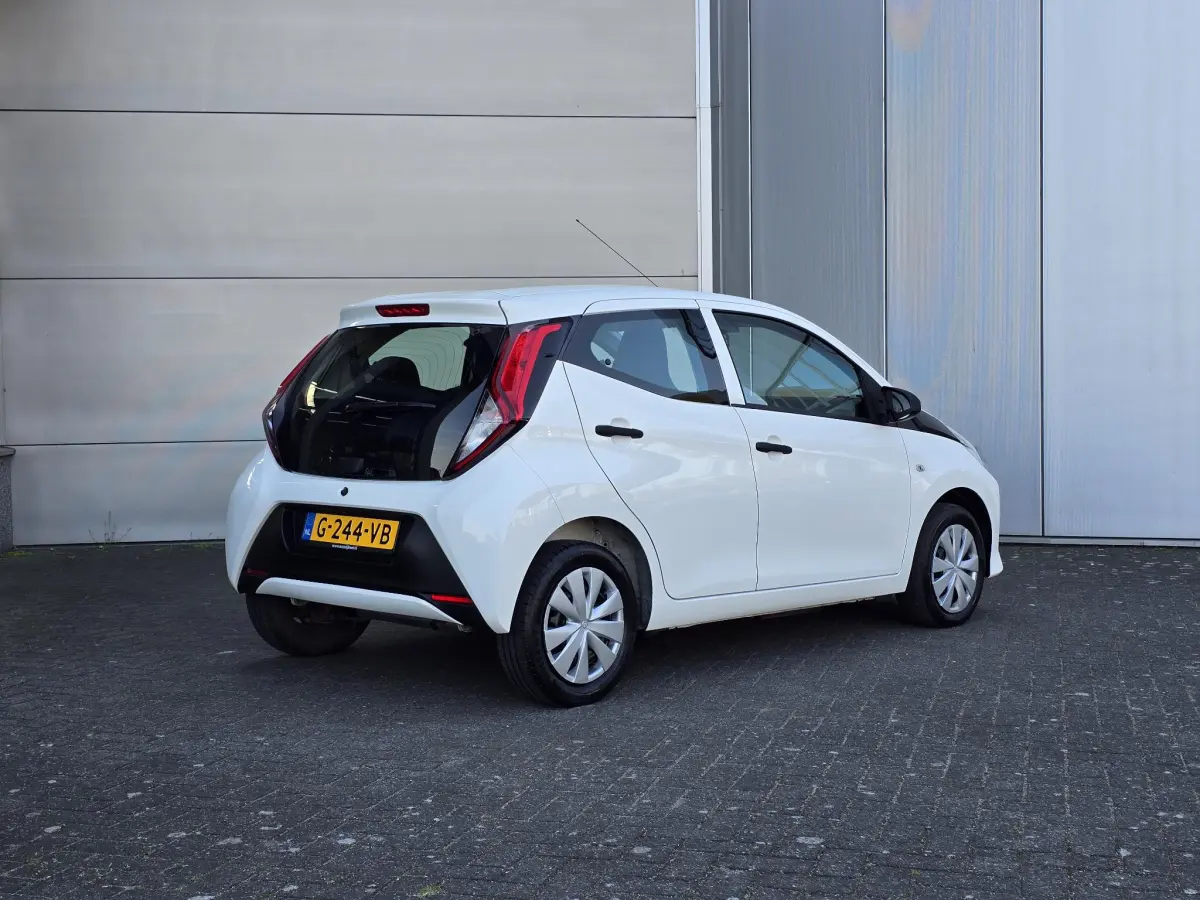 Aygo 1.0 VVT-i x-fun