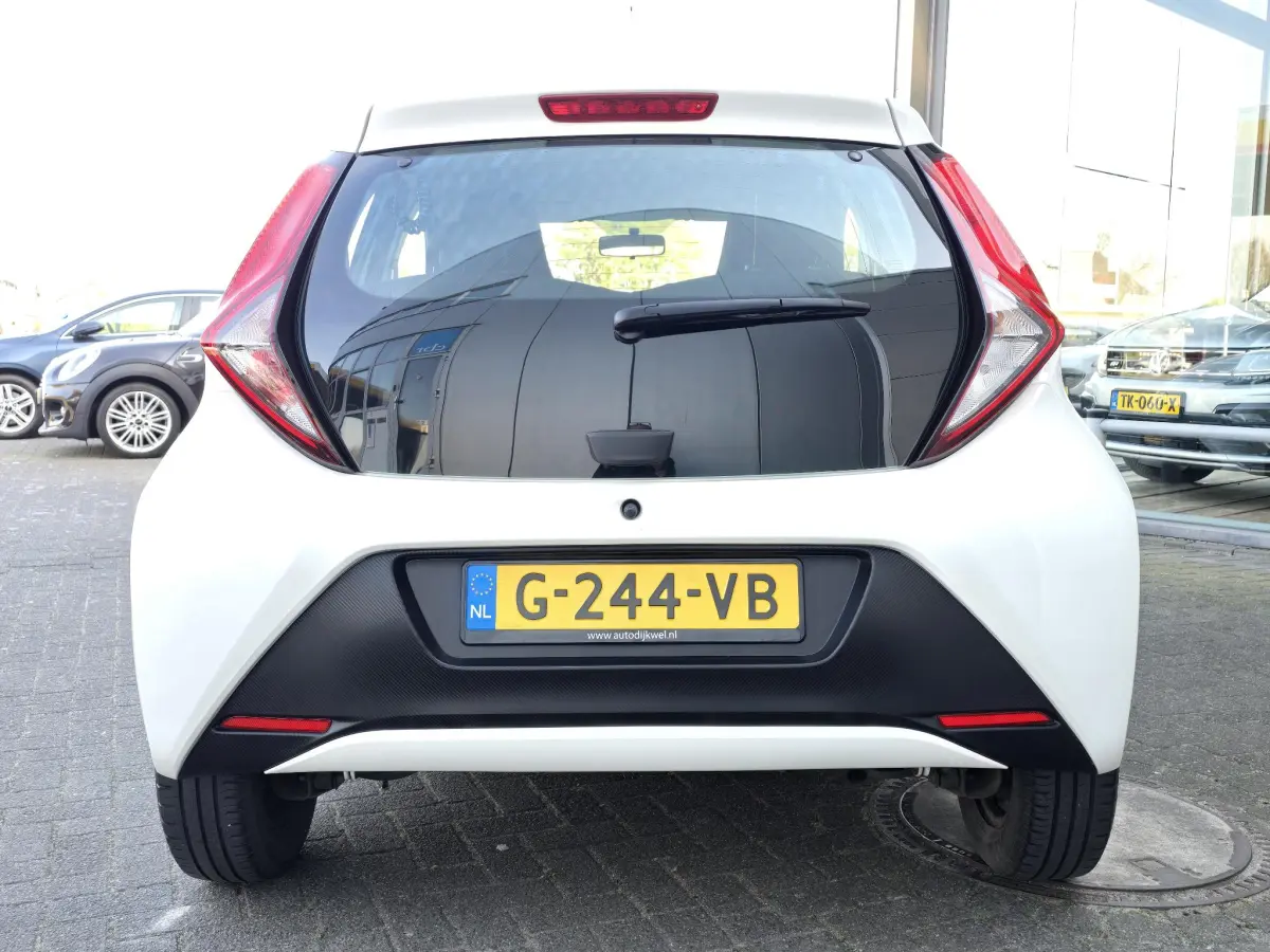 Aygo 1.0 VVT-i x-fun