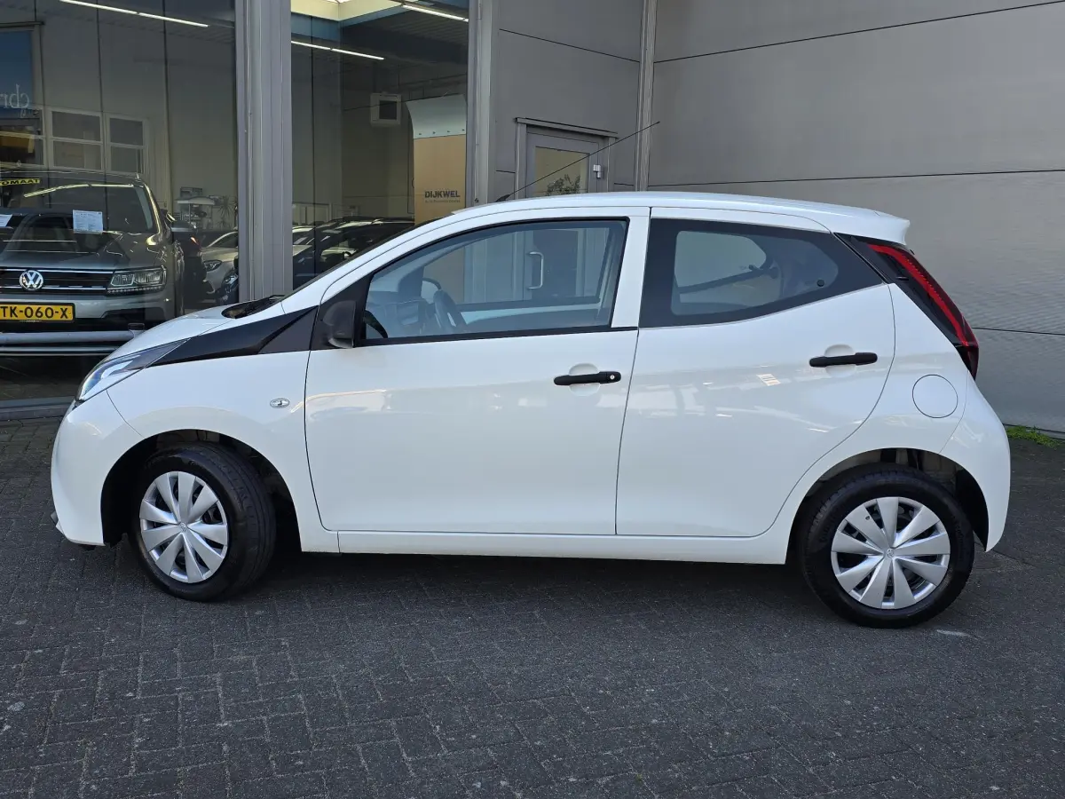 Aygo 1.0 VVT-i x-fun