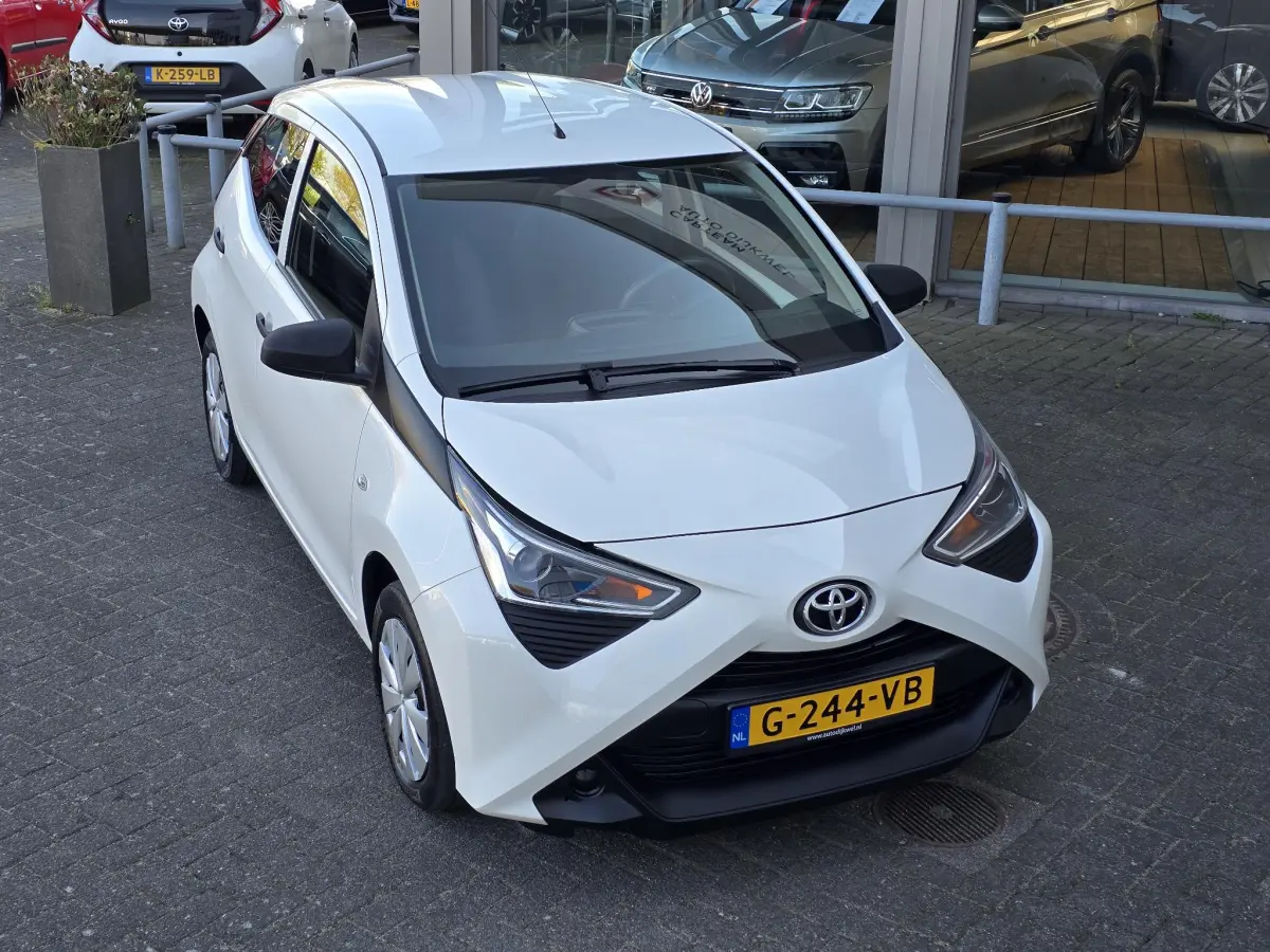 Aygo 1.0 VVT-i x-fun