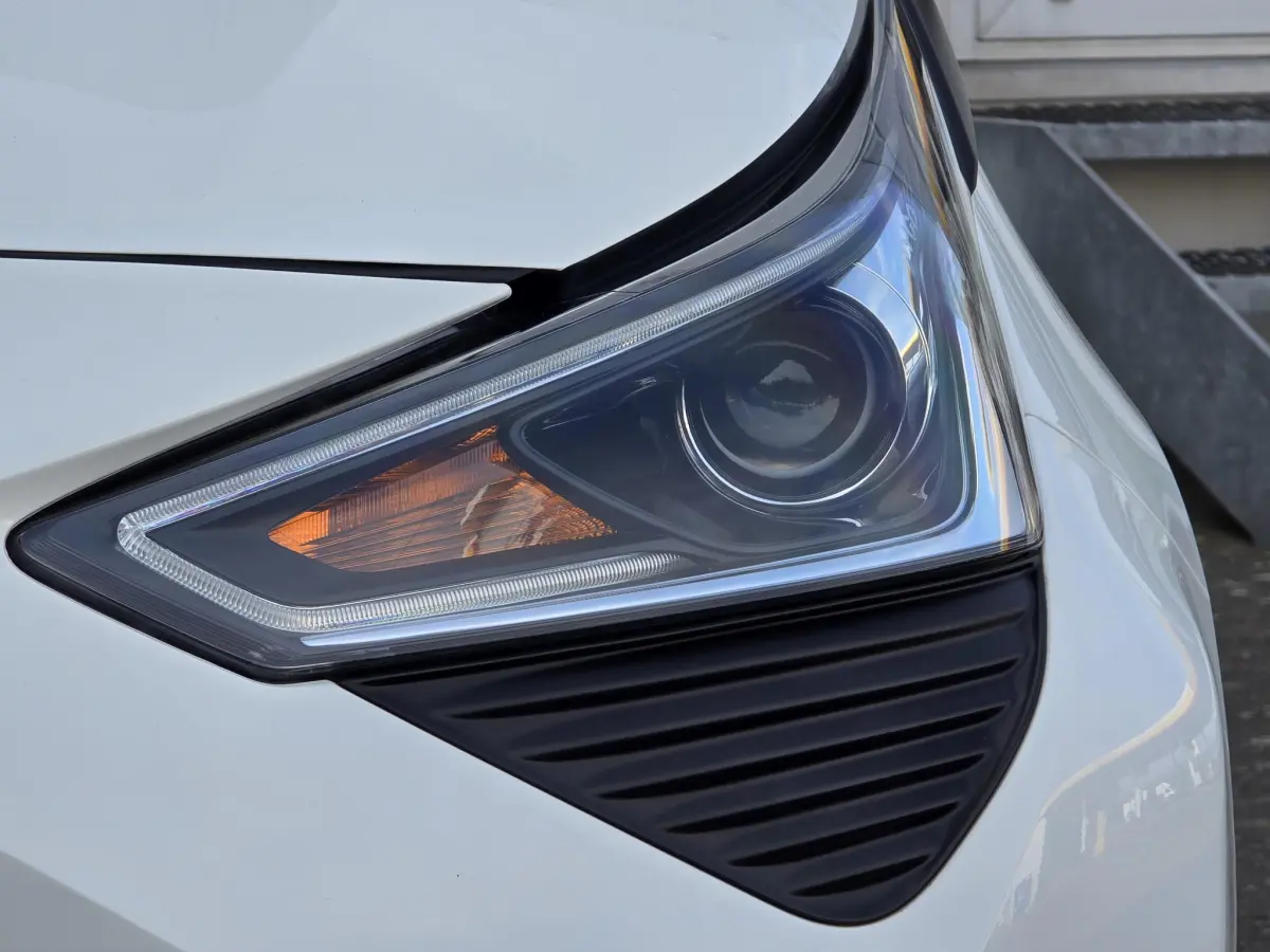 Aygo 1.0 VVT-i x-fun