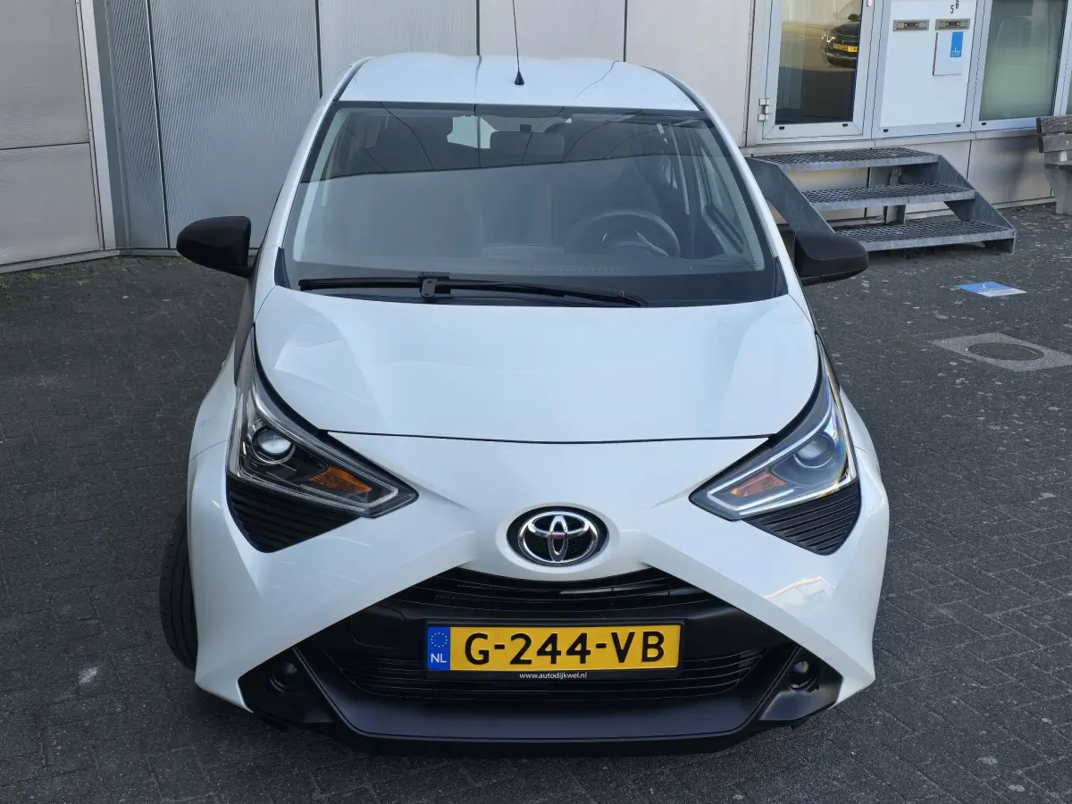 Aygo 1.0 VVT-i x-fun