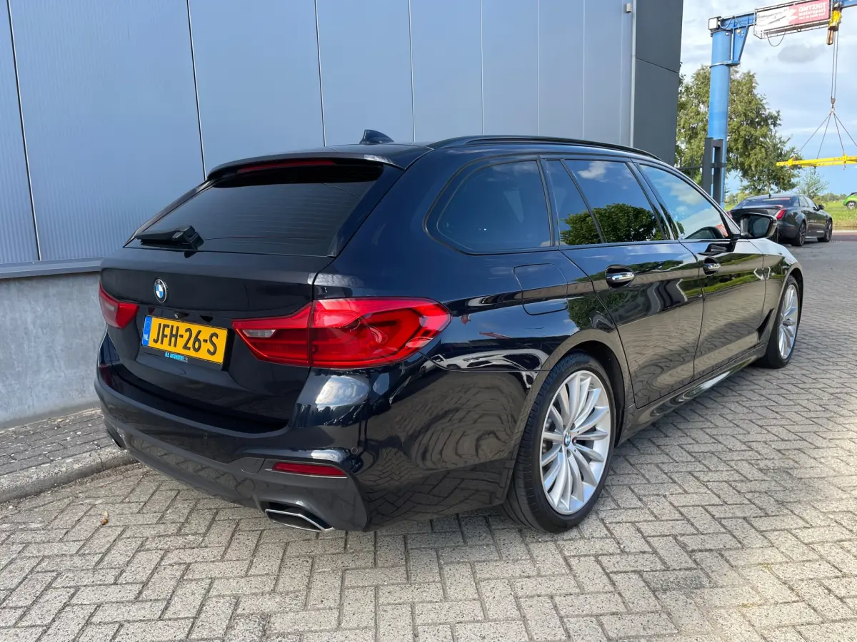 5 Serie Touring 540i xDrive High Executive PanoramaDak / M-Sport