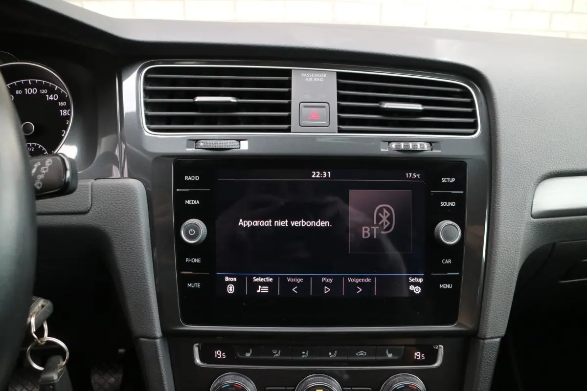 Golf 1.0 TSI Comfortline | PDC | Stoelverwarming |