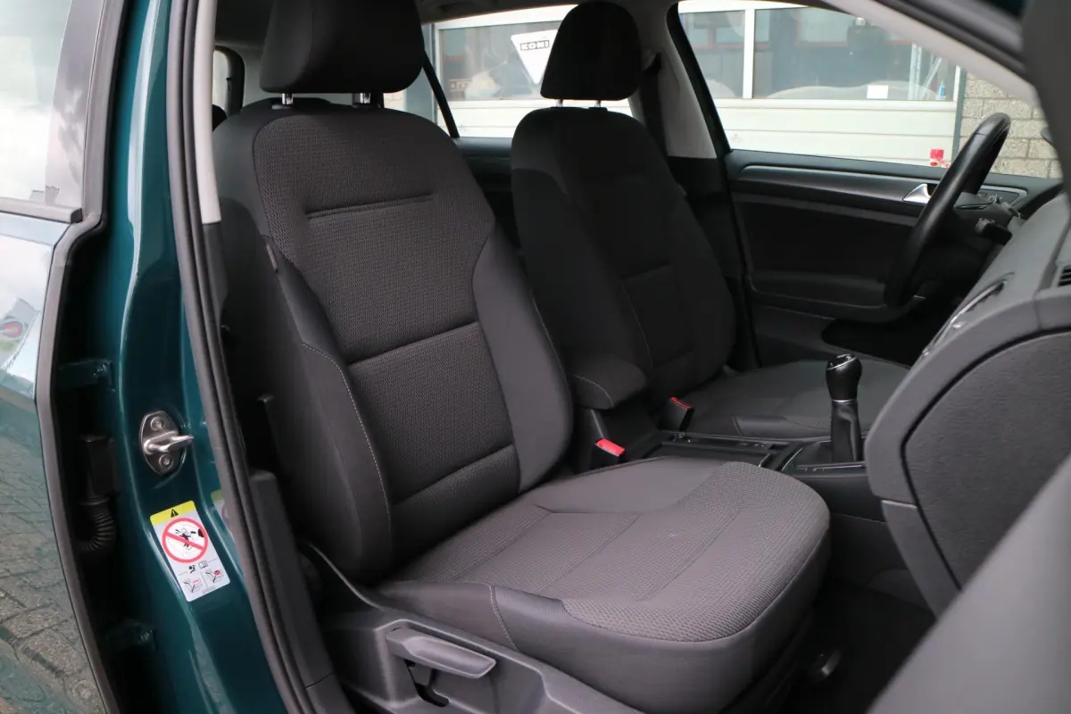 Golf 1.0 TSI Comfortline | PDC | Stoelverwarming |