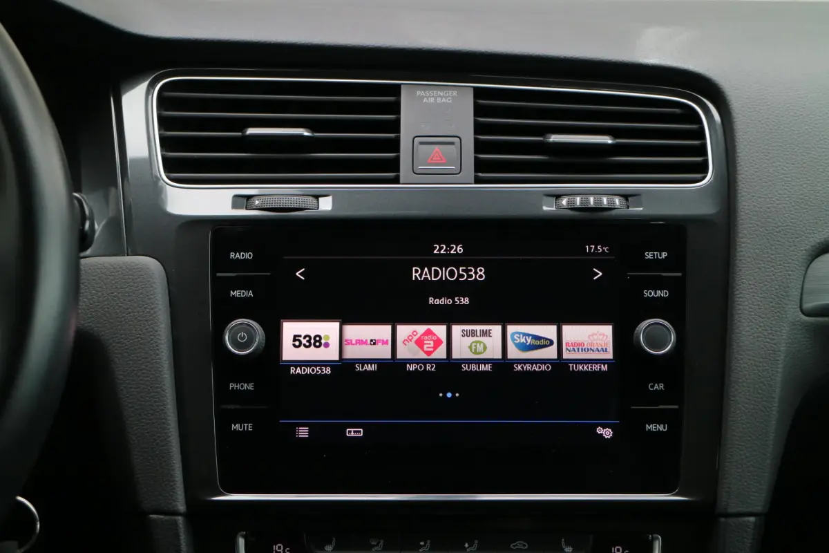Golf 1.0 TSI Comfortline | PDC | Stoelverwarming |
