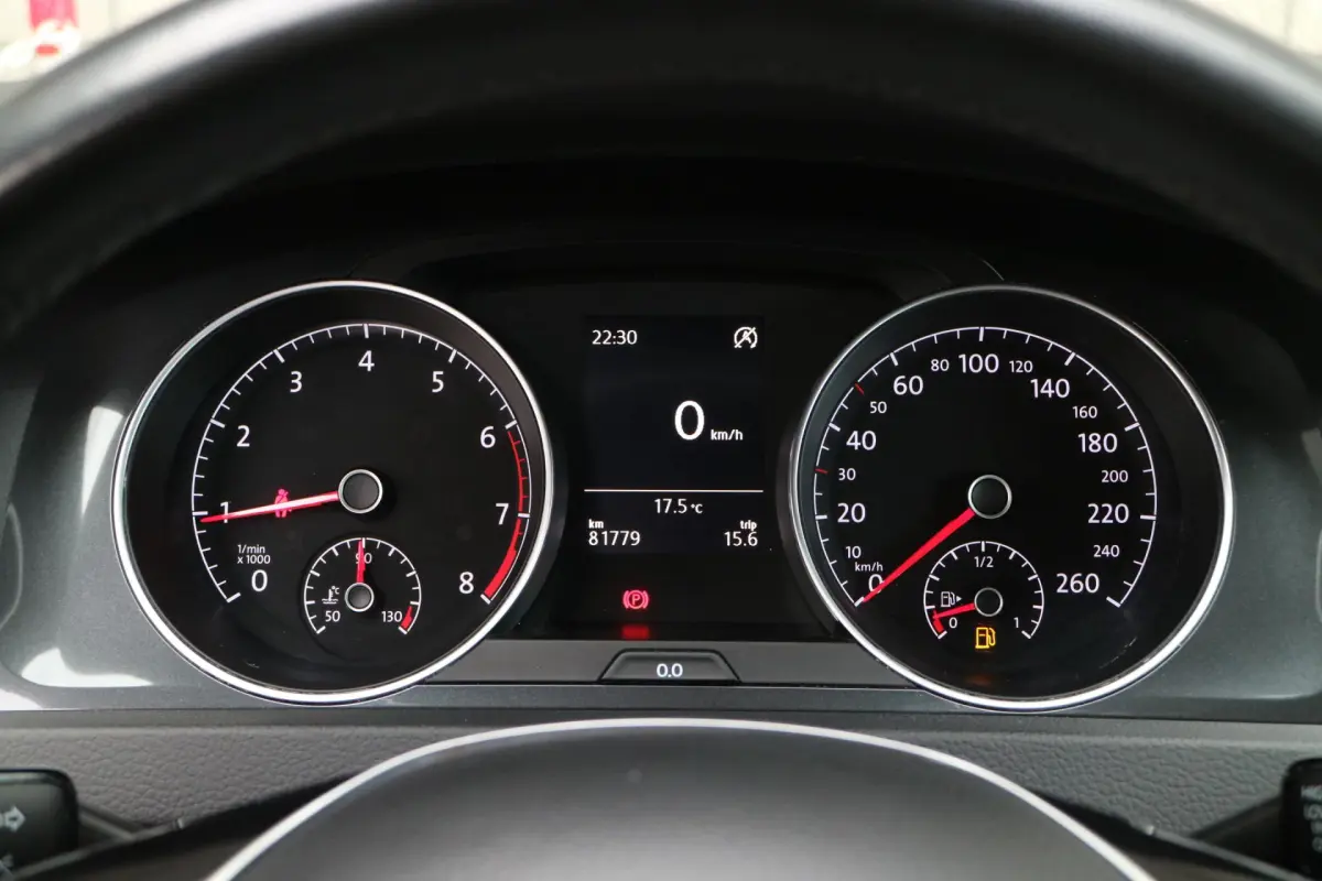 Golf 1.0 TSI Comfortline | PDC | Stoelverwarming |