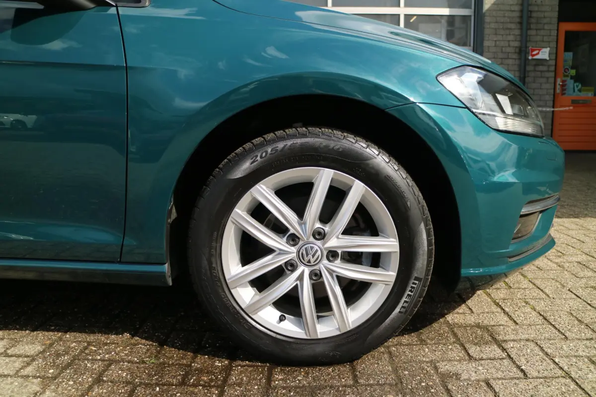 Golf 1.0 TSI Comfortline | PDC | Stoelverwarming |