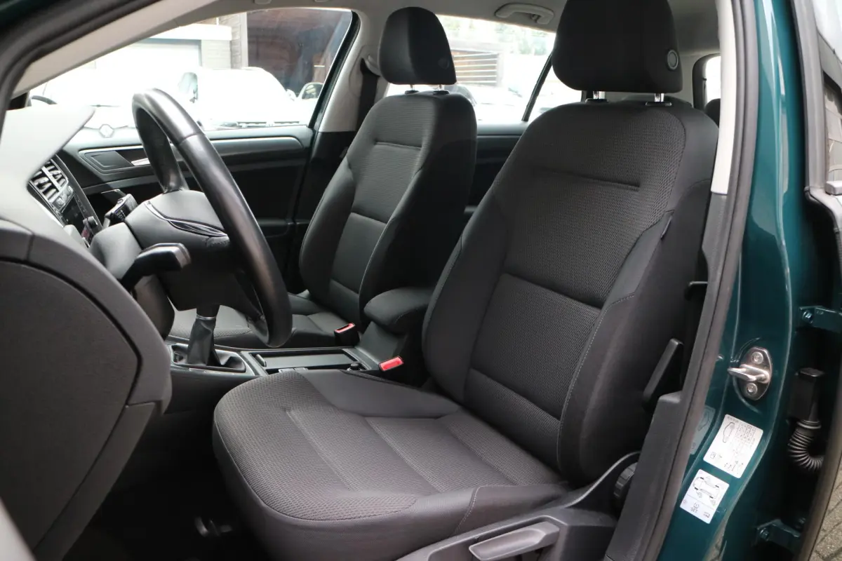 Golf 1.0 TSI Comfortline | PDC | Stoelverwarming |