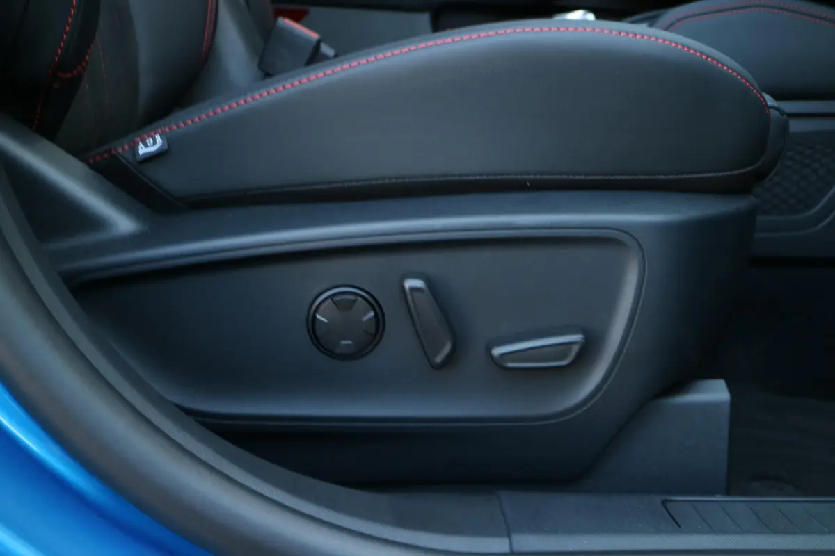 Kuga 2.5 PHEV ST-Line X | Navi | Pano | Nieuw! |