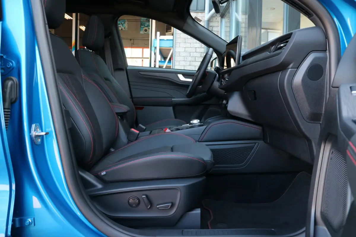 Kuga 2.5 PHEV ST-Line X | Navi | Pano | Nieuw! |