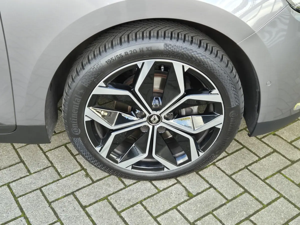 Grand Scénic 1.3 TCe 140 Techno 7pers. Camera, Blind Spot detectie, Navigatie, All Season banden
