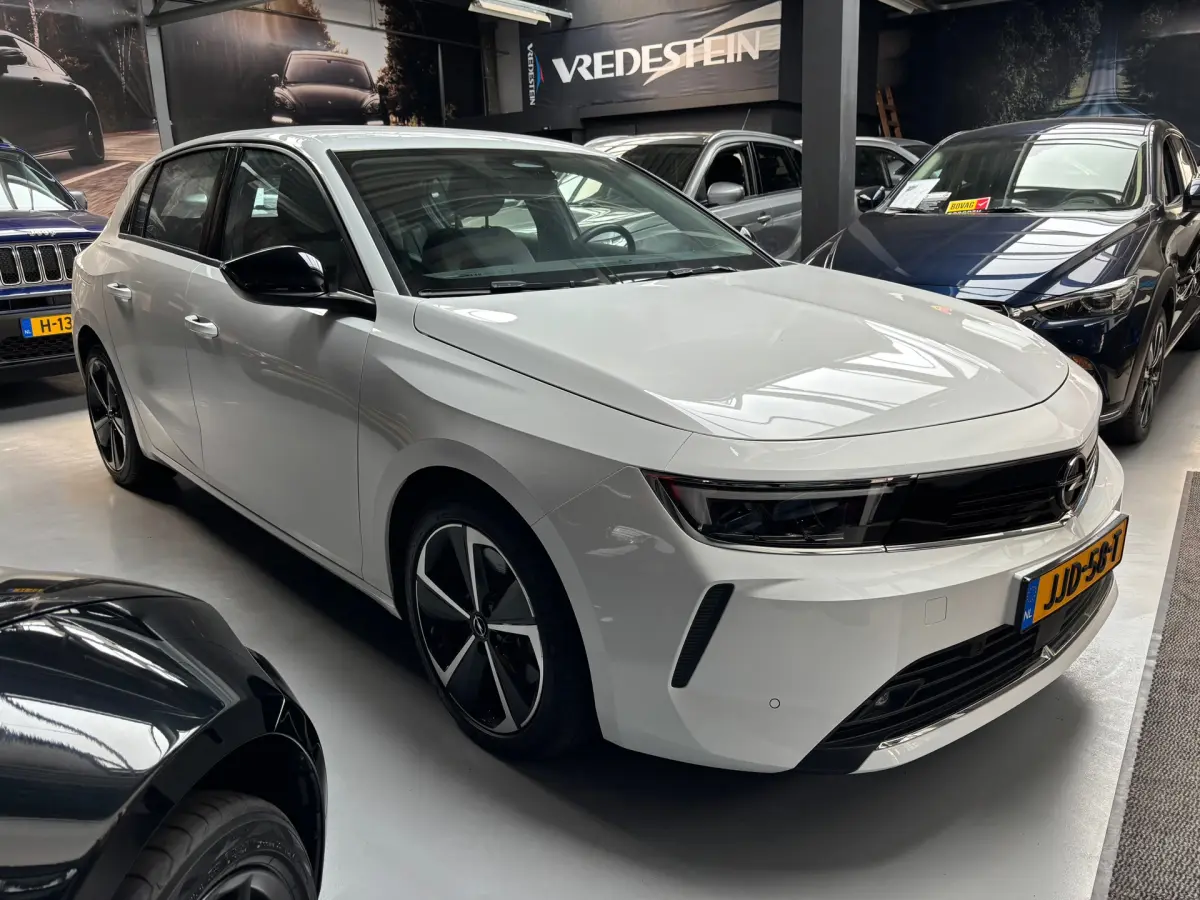 Astra 1.6 Hybrid Edition Carplay