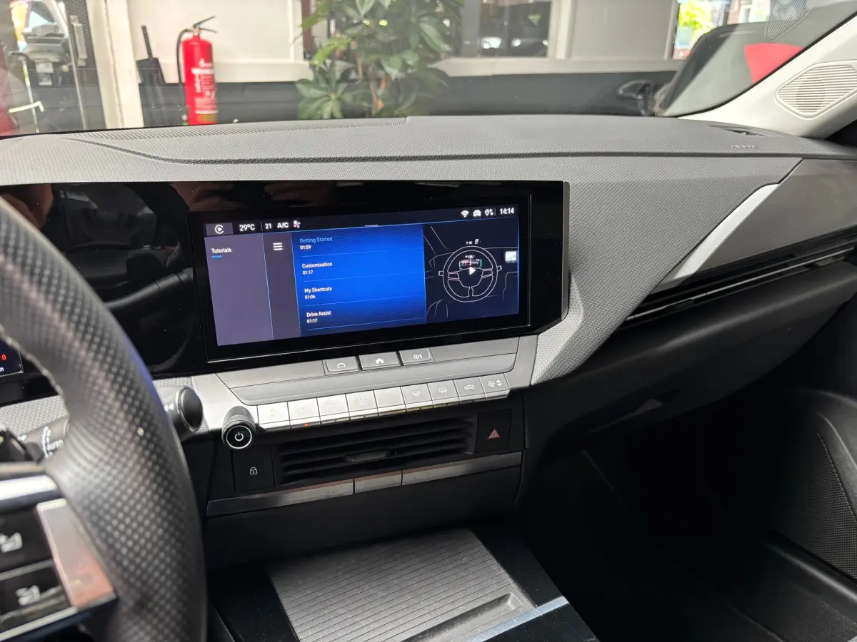 Astra 1.6 Hybrid Edition Carplay
