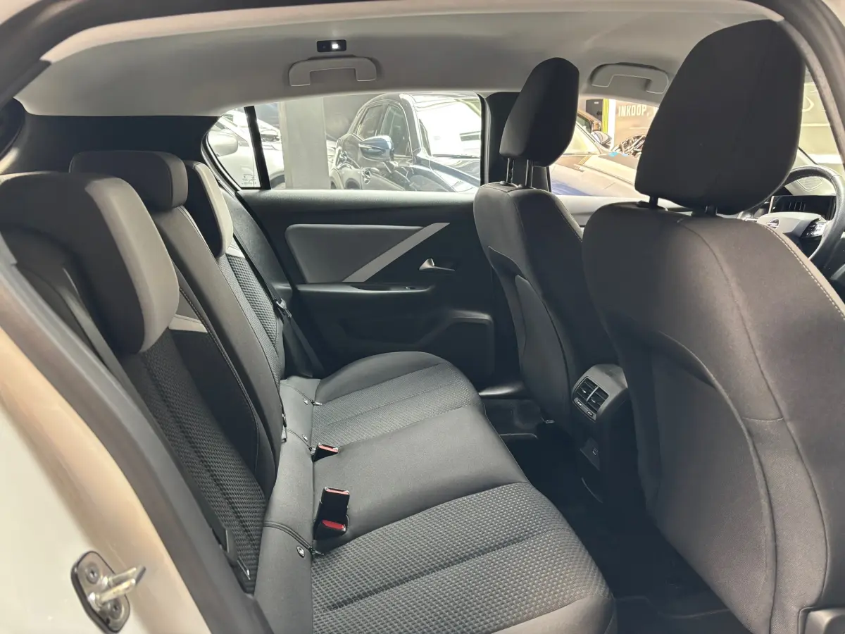 Astra 1.6 Hybrid Edition Carplay