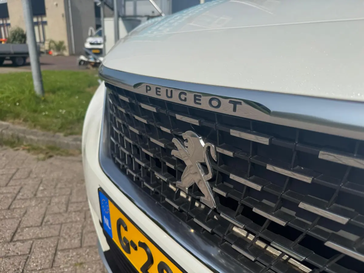 3008 1.2 PureTech GT Line NAVI/CARPLAY/360CAMERA