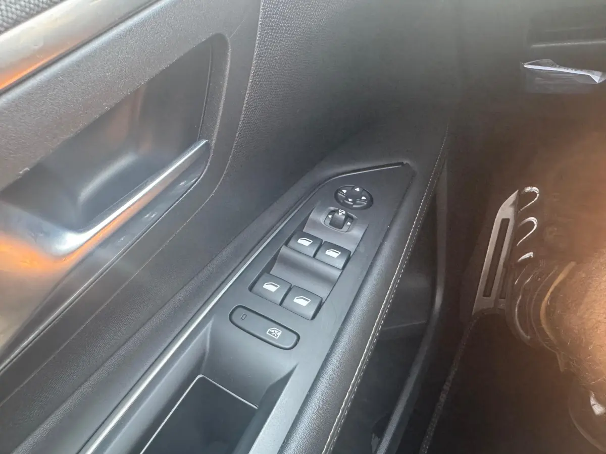 3008 1.2 PureTech GT Line NAVI/CARPLAY/360CAMERA