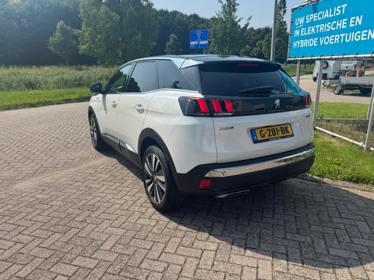 3008 1.2 PureTech GT Line NAVI/CARPLAY/360CAMERA