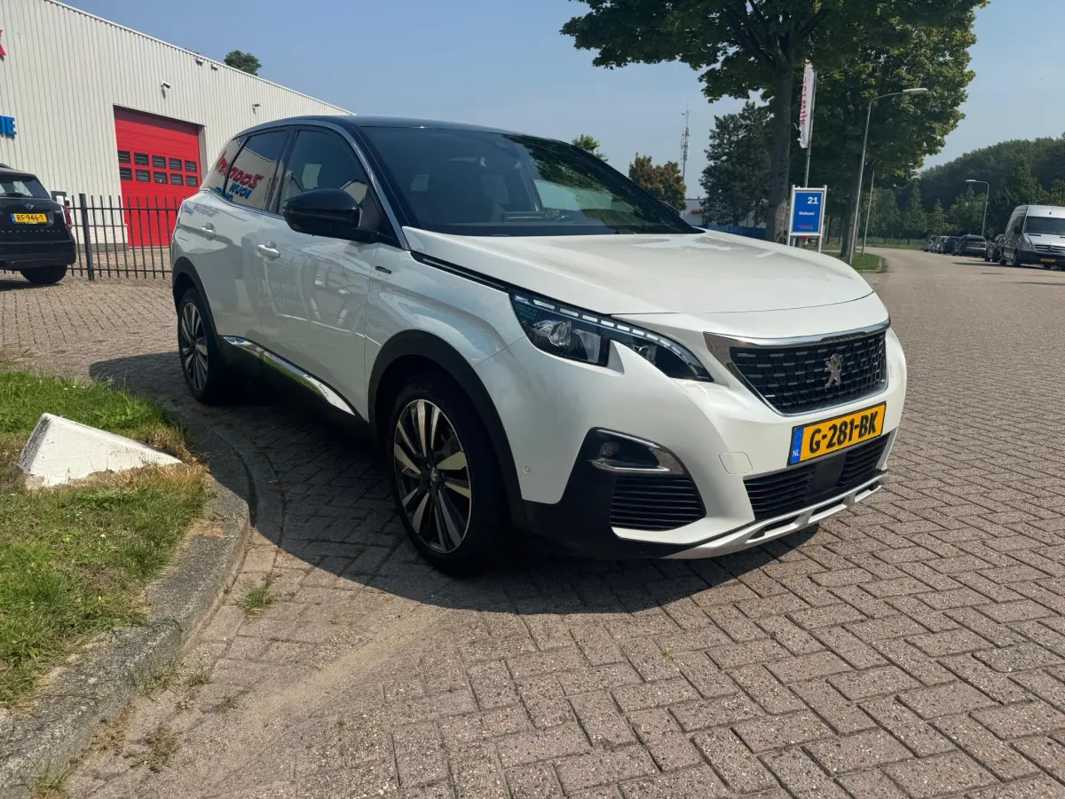 3008 1.2 PureTech GT Line NAVI/CARPLAY/360CAMERA