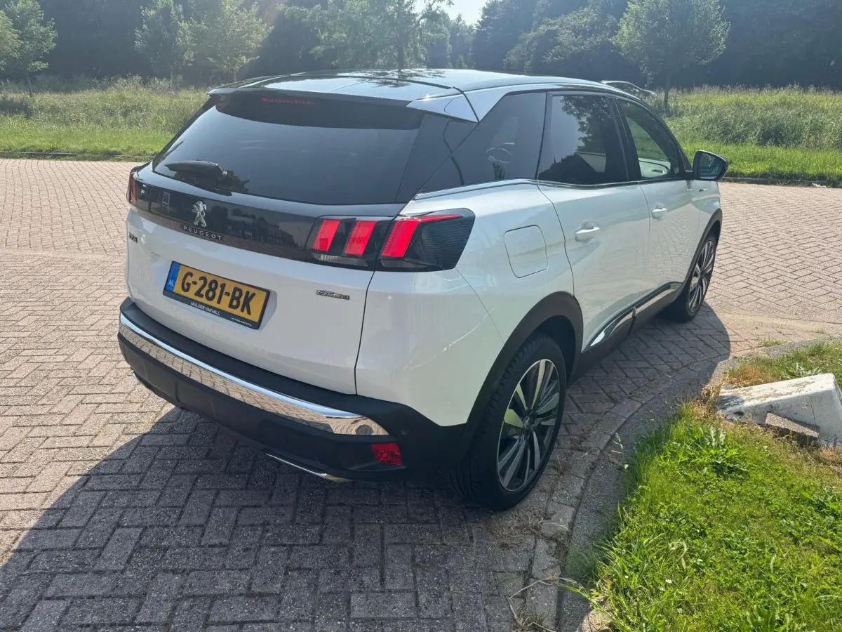3008 1.2 PureTech GT Line NAVI/CARPLAY/360CAMERA