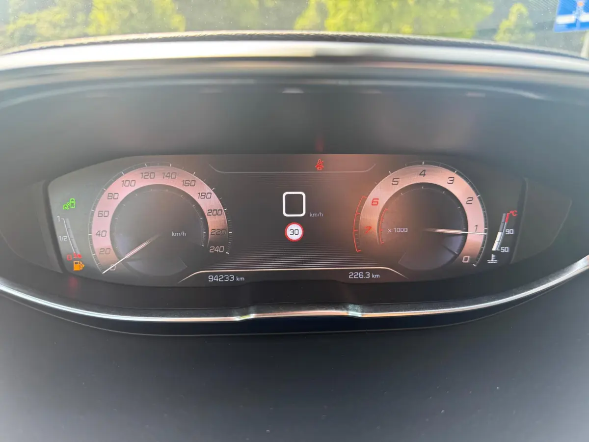 3008 1.2 PureTech GT Line NAVI/CARPLAY/360CAMERA