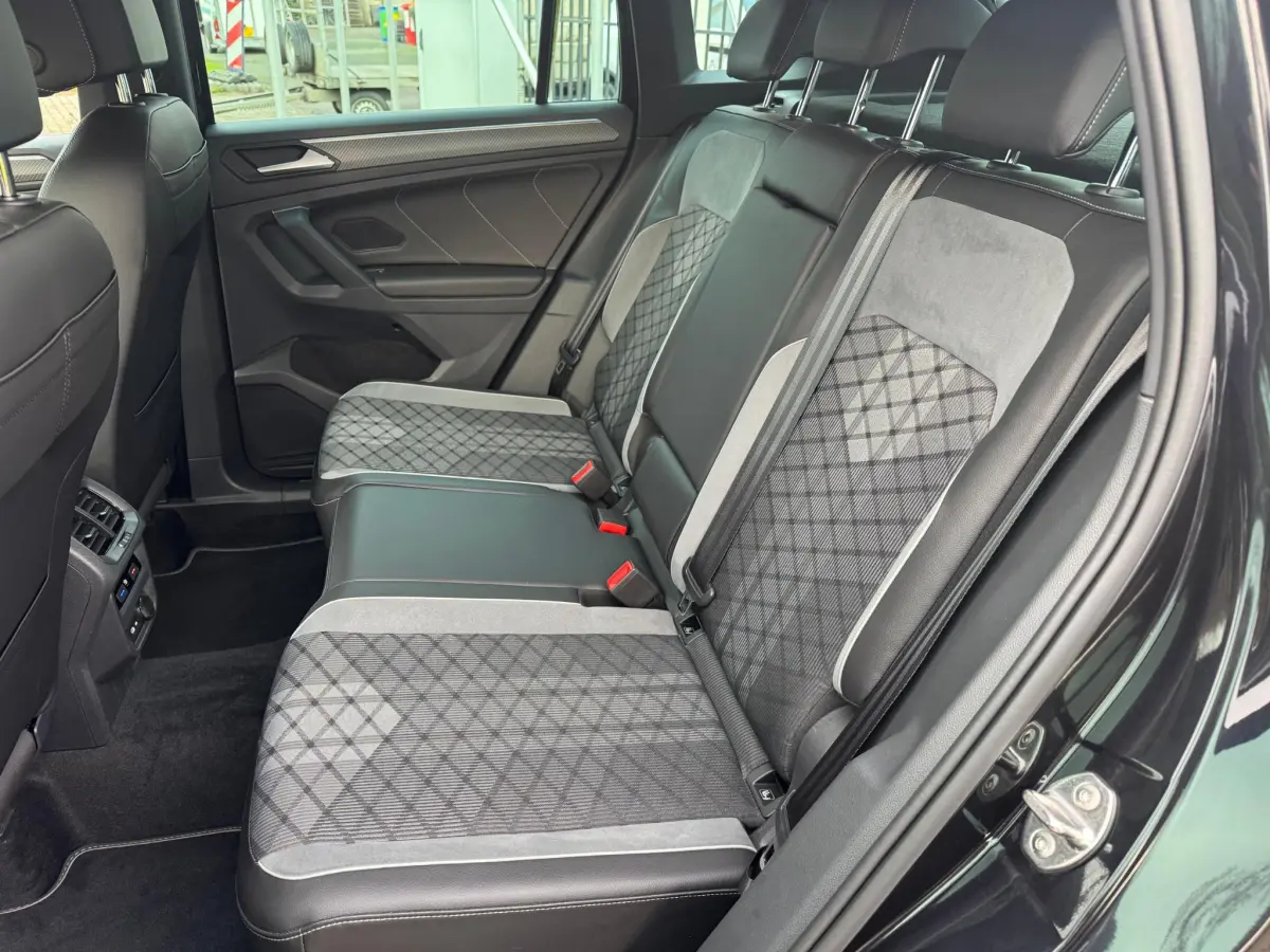 Tiguan 1.5 TSI 2X R-Line BOVAG GARANTIE CARPLAY/ACC/NAVI