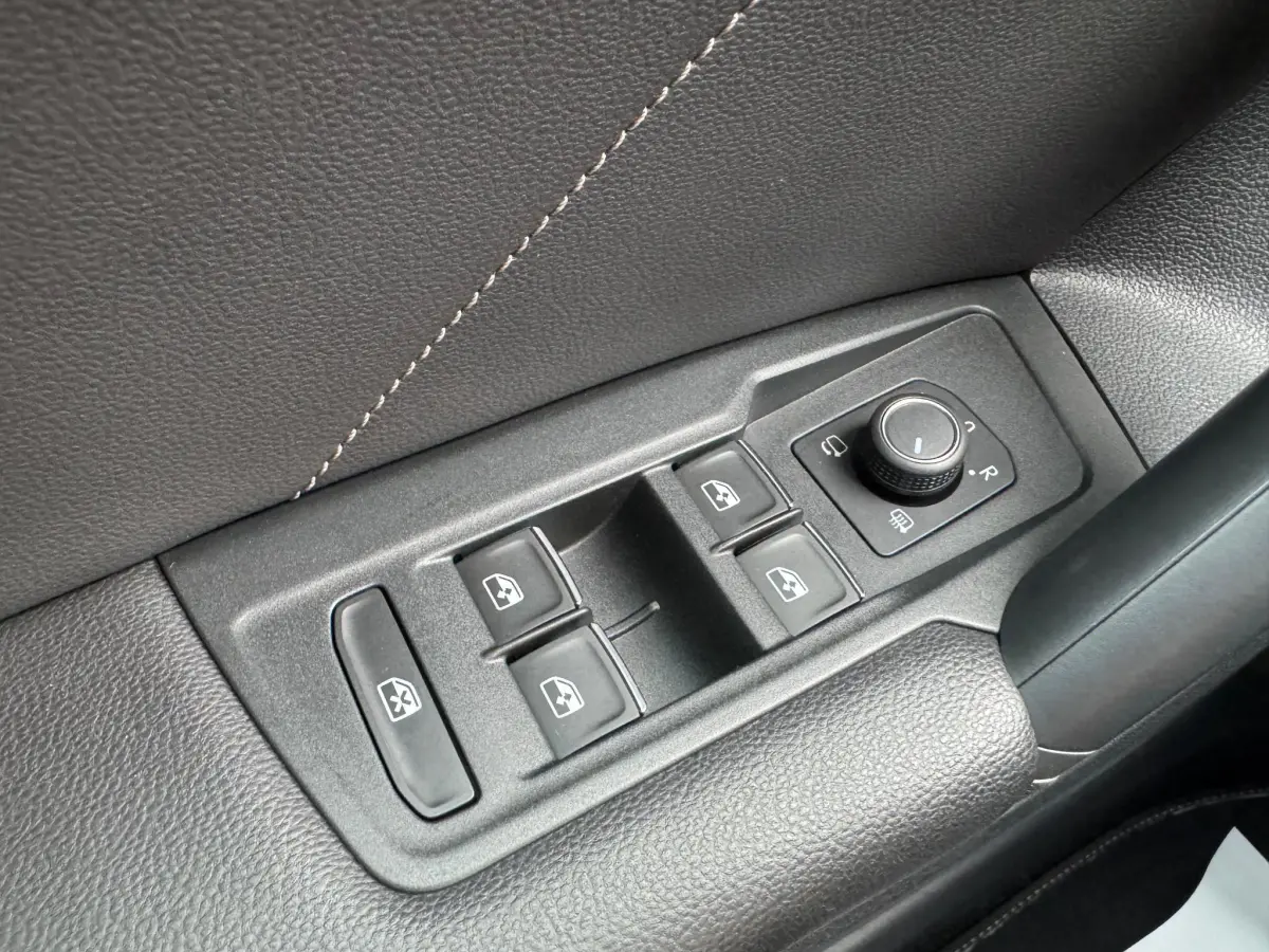 Tiguan 1.5 TSI 2X R-Line BOVAG GARANTIE CARPLAY/ACC/NAVI