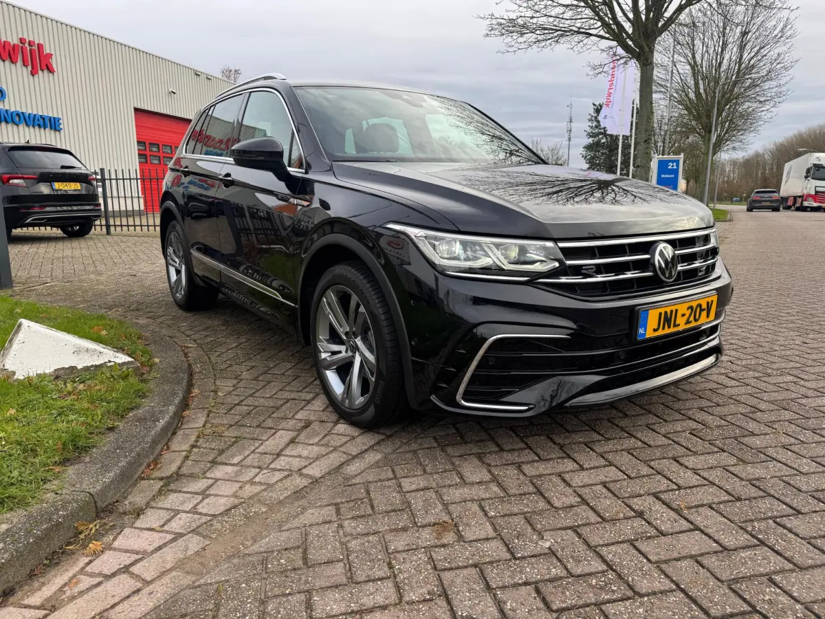 Tiguan 1.5 TSI 2X R-Line BOVAG GARANTIE CARPLAY/ACC/NAVI