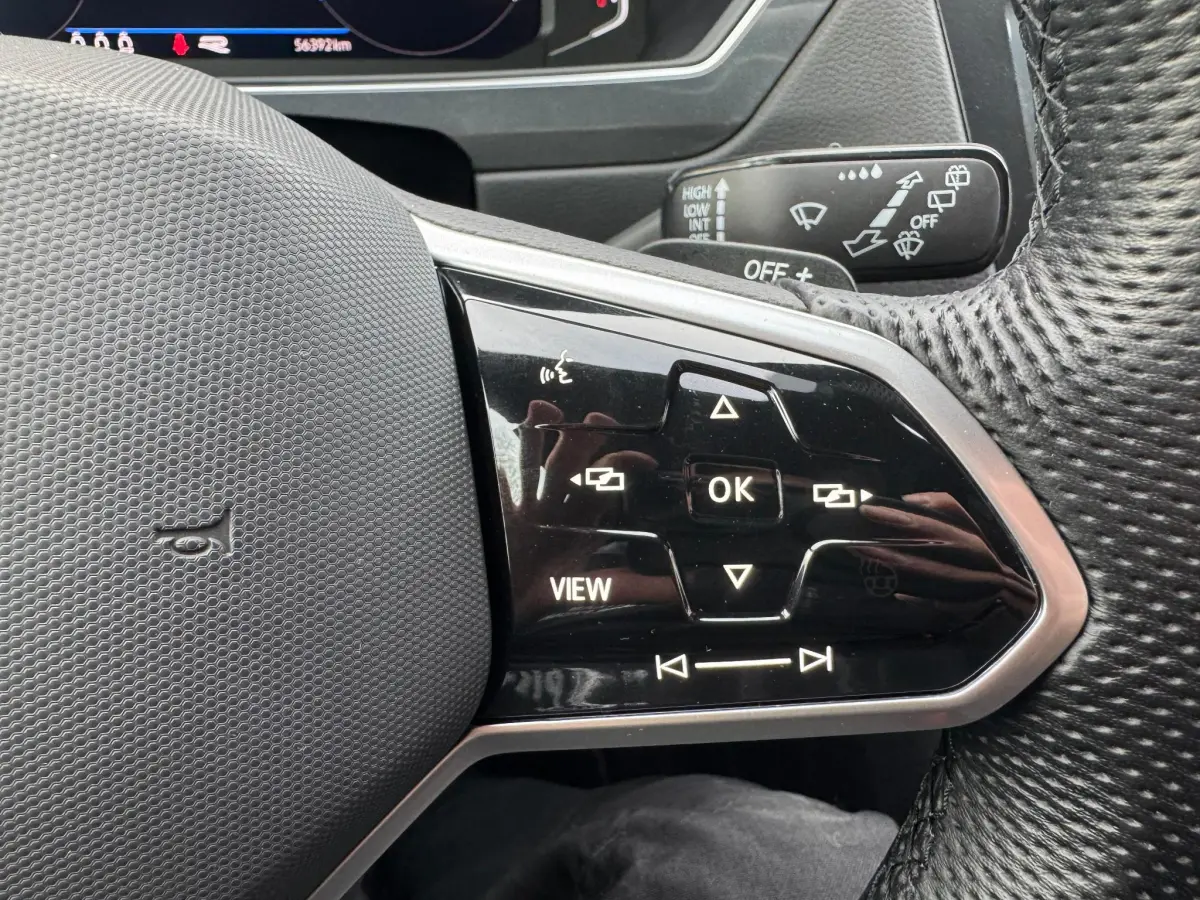 Tiguan 1.5 TSI 2X R-Line BOVAG GARANTIE CARPLAY/ACC/NAVI