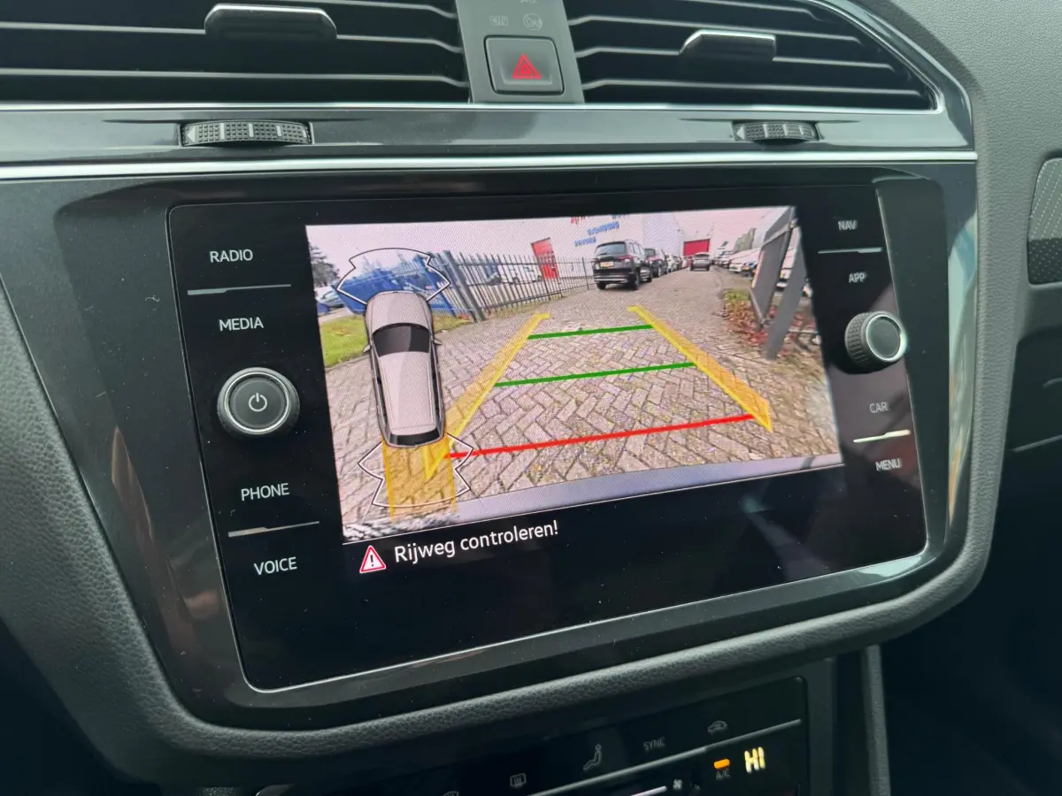 Tiguan 1.5 TSI 2X R-Line BOVAG GARANTIE CARPLAY/ACC/NAVI