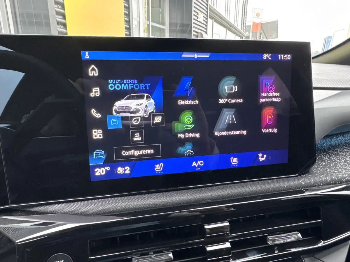 Clio NEW 1.8 Hybrid 160 techno Pack Première, DIRECT LEVERBAAR!!