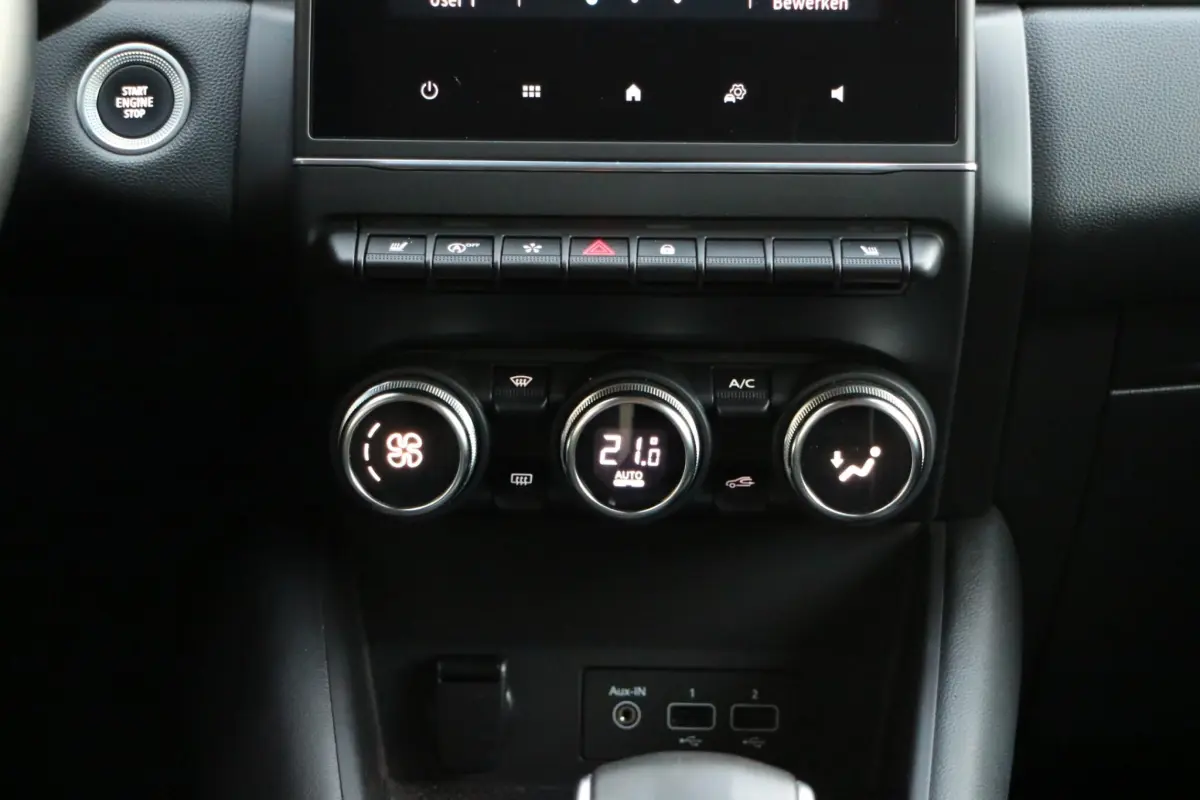 Captur 1.3 TCe 155 Intens | Automaat! | Trekhaak! | Camera |