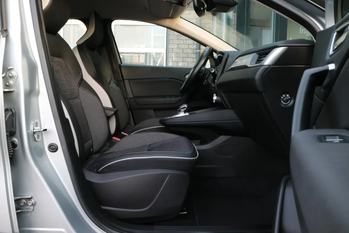 Captur 1.3 TCe 155 Intens | Automaat! | Trekhaak! | Camera |
