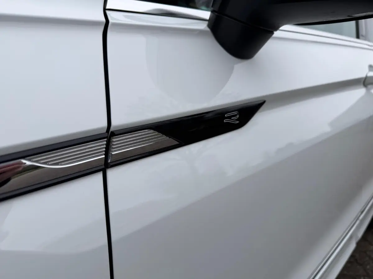 Tiguan 1.5 TSI R-Line BOVAG GARANTIE CARPLAY/NAVI/KEYLESS