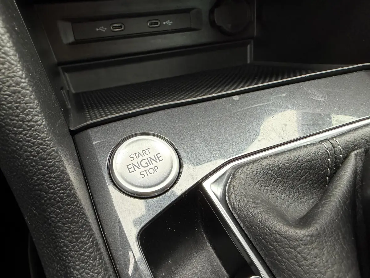 Tiguan 1.5 TSI R-Line BOVAG GARANTIE CARPLAY/NAVI/KEYLESS