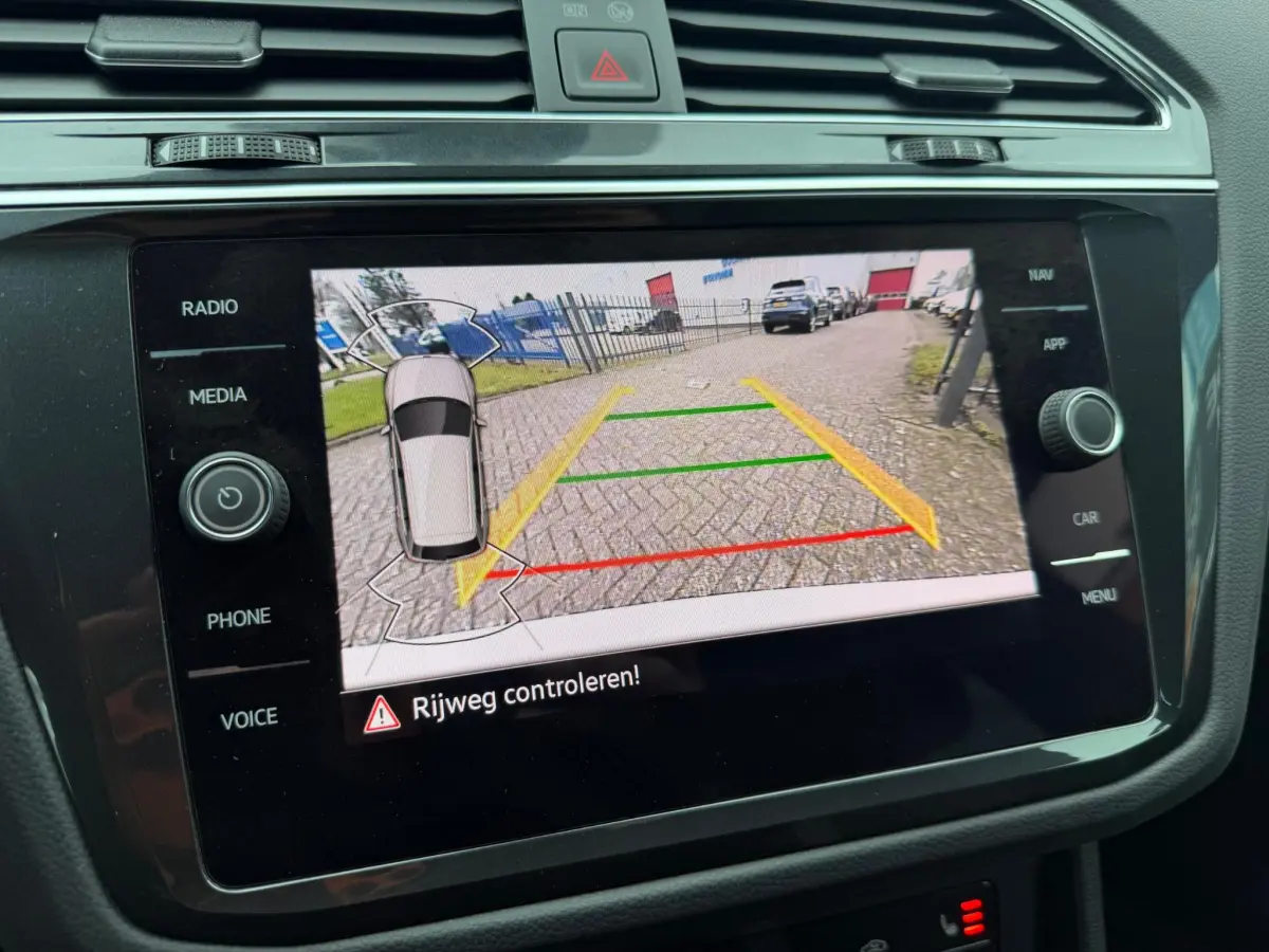 Tiguan 1.5 TSI R-Line BOVAG GARANTIE CARPLAY/NAVI/KEYLESS
