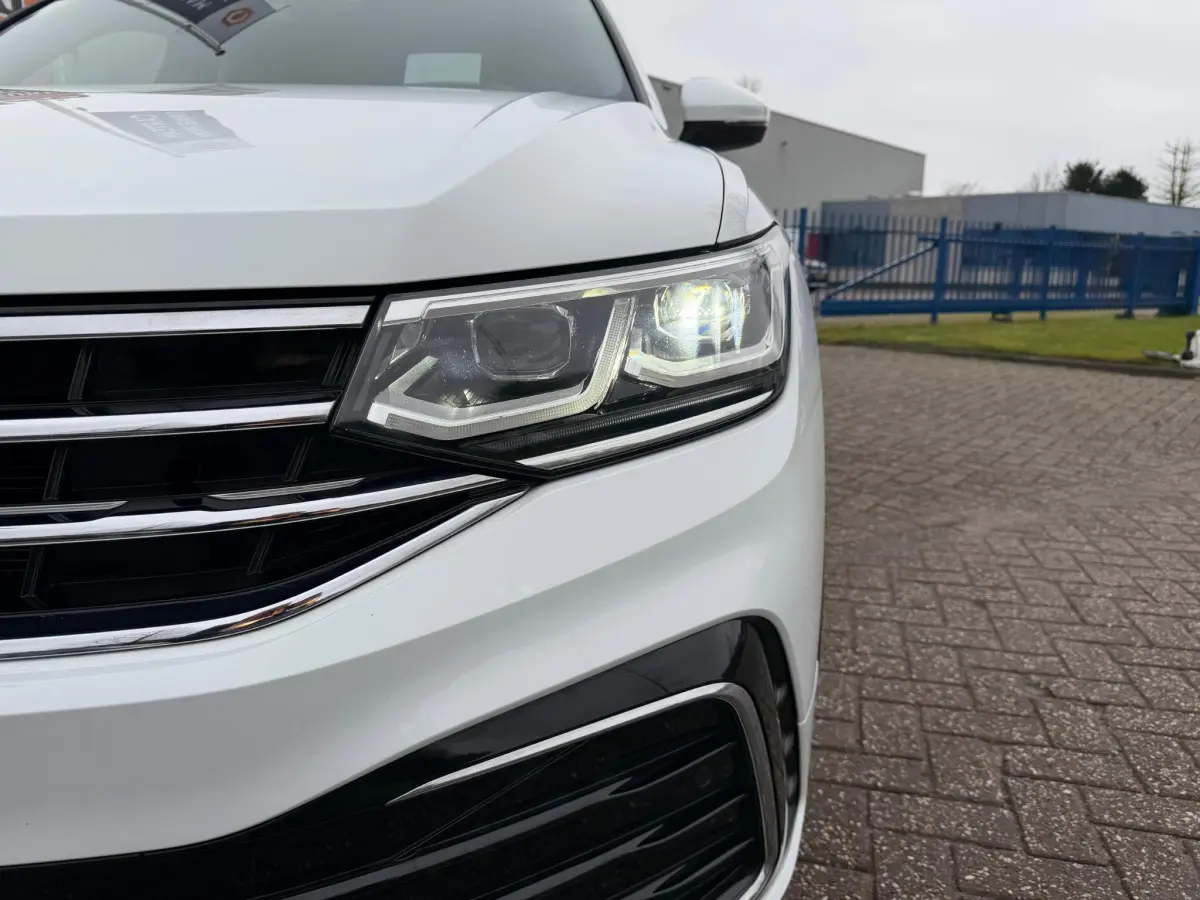 Tiguan 1.5 TSI R-Line BOVAG GARANTIE CARPLAY/NAVI/KEYLESS
