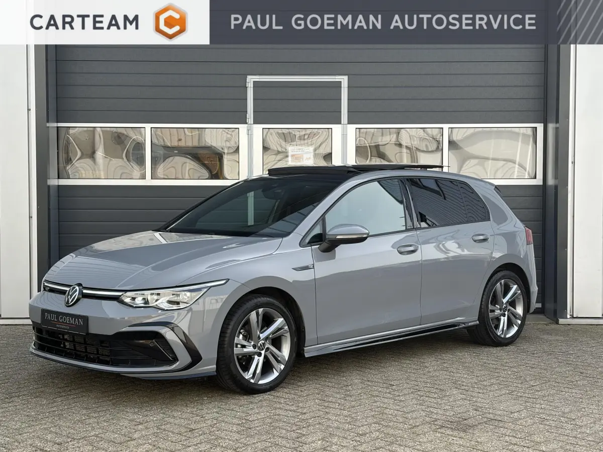 Golf VIII eTSI 110kW R-Line DSG | Pano | LED | Navi | Climate | Camera | Parkeer sensoren |