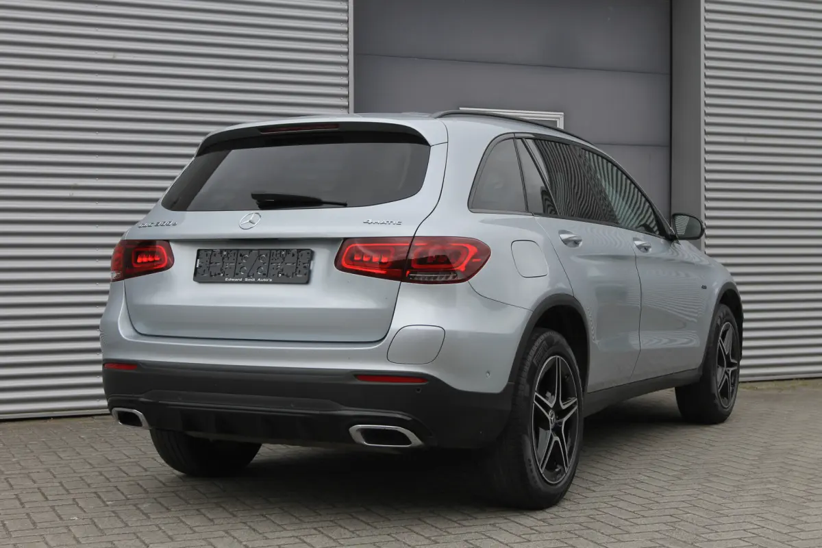 GLC 300e 4MATIC Business Solution AMG I PHEV I Aut. I Navi I Leder I Camera