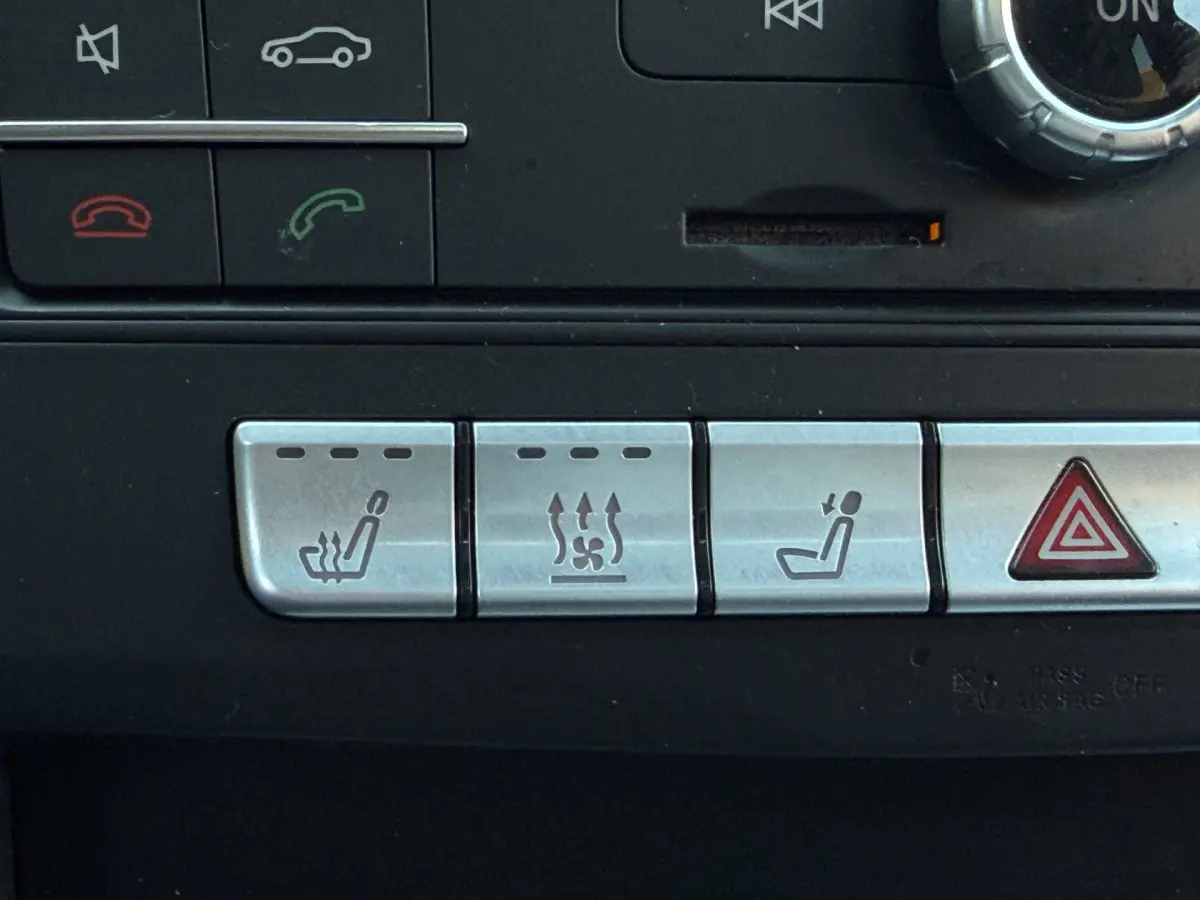 E-Klasse Estate 300 BlueTEC HYBRID Prestige Avantgarde AMG I Aut. I Leder I Schuifdak I Navi