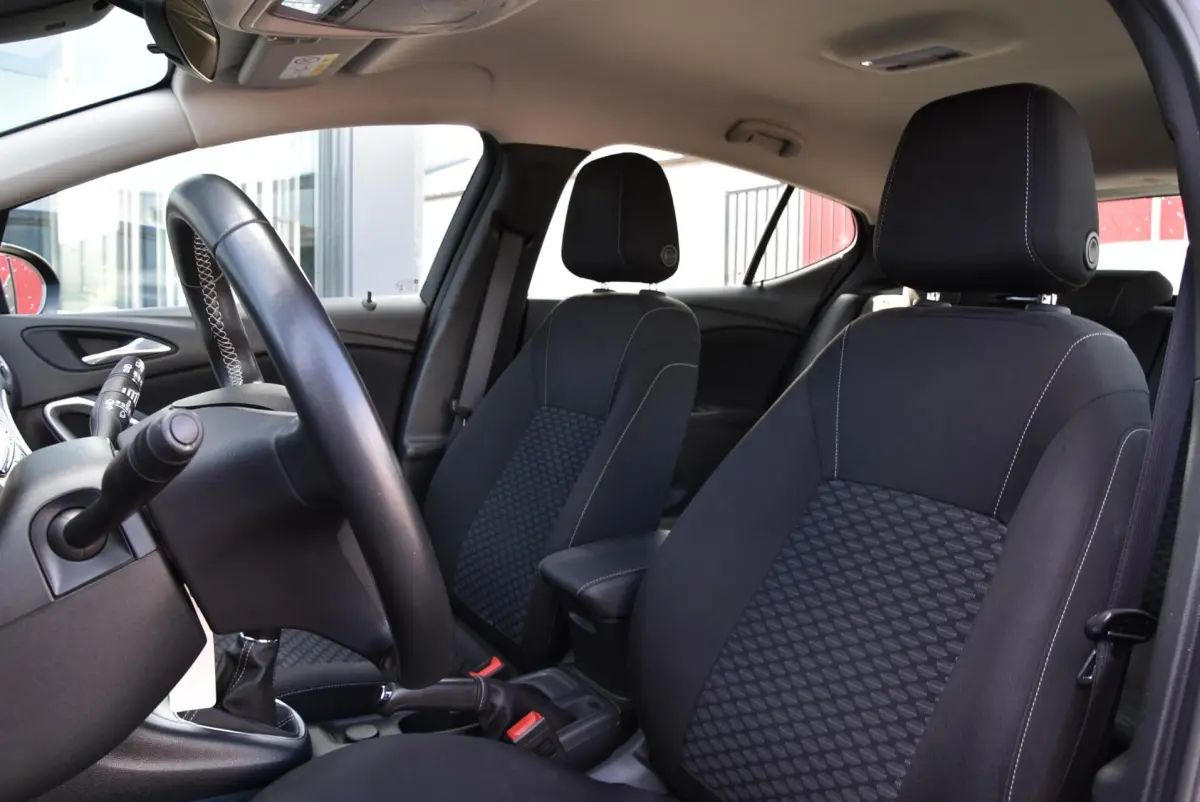 Astra 1.2 Business Edition | Carplay | Cruise | Trekhaak |