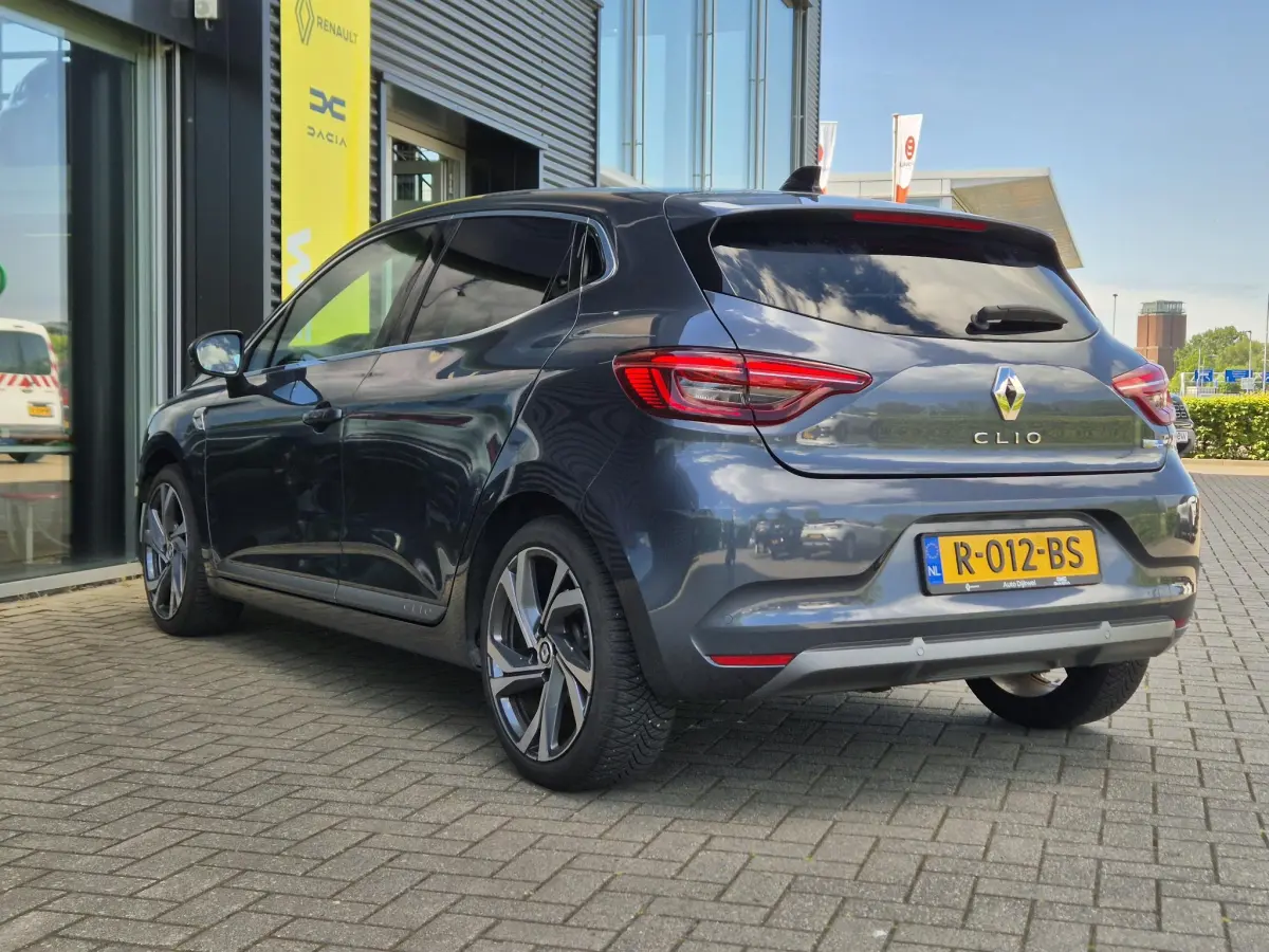 Clio 1.6 E-Tech Hybrid 140 R.S. Line Camera, Navigatie, All Season banden, Sportinterieur, Apple/Android