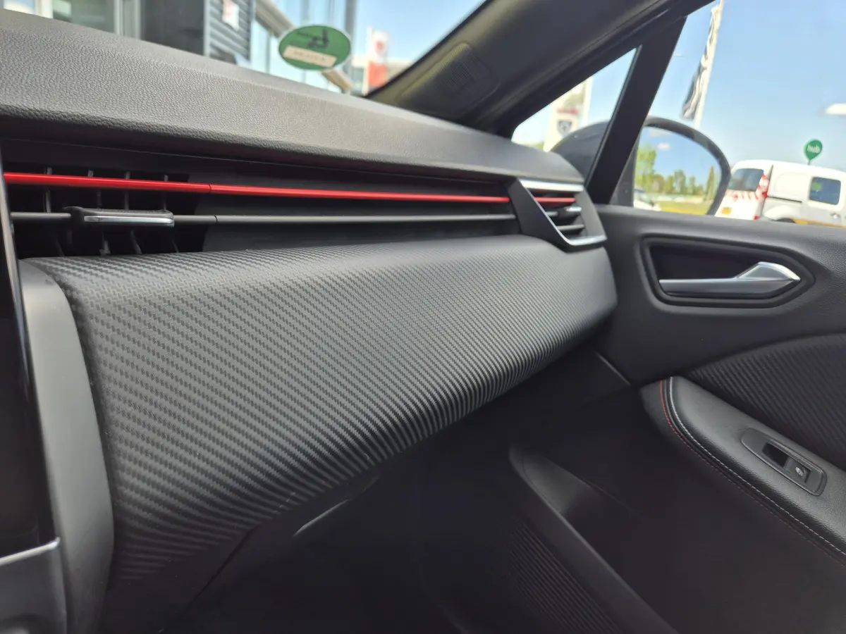 Clio 1.6 E-Tech Hybrid 140 R.S. Line Camera, Navigatie, All Season banden, Sportinterieur, Apple/Android