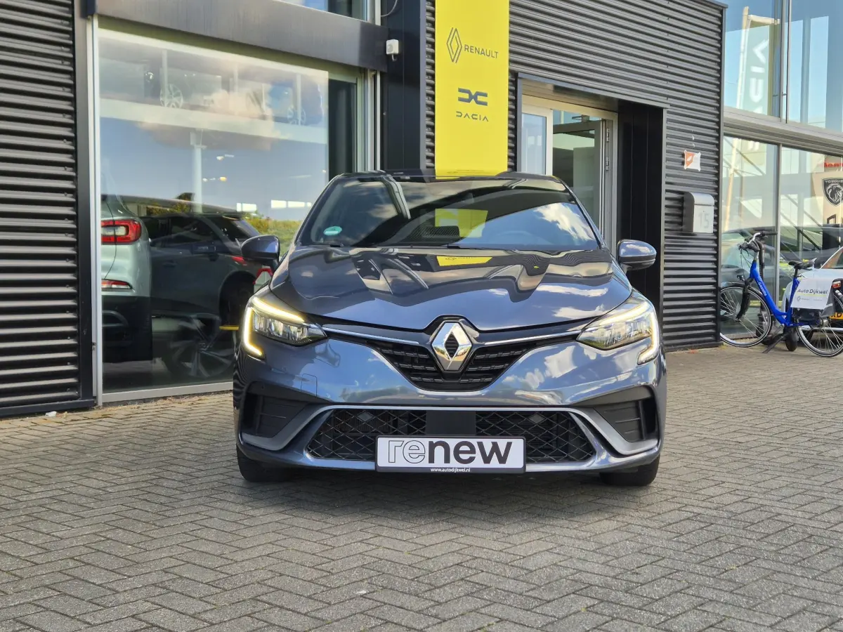 Clio 1.6 E-Tech Hybrid 140 R.S. Line Camera, Navigatie, All Season banden, Sportinterieur, Apple/Android
