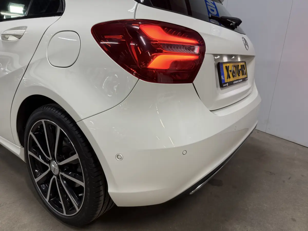 A-Klasse 180 Ambition // 17 inch // Stoelverw. // Navi