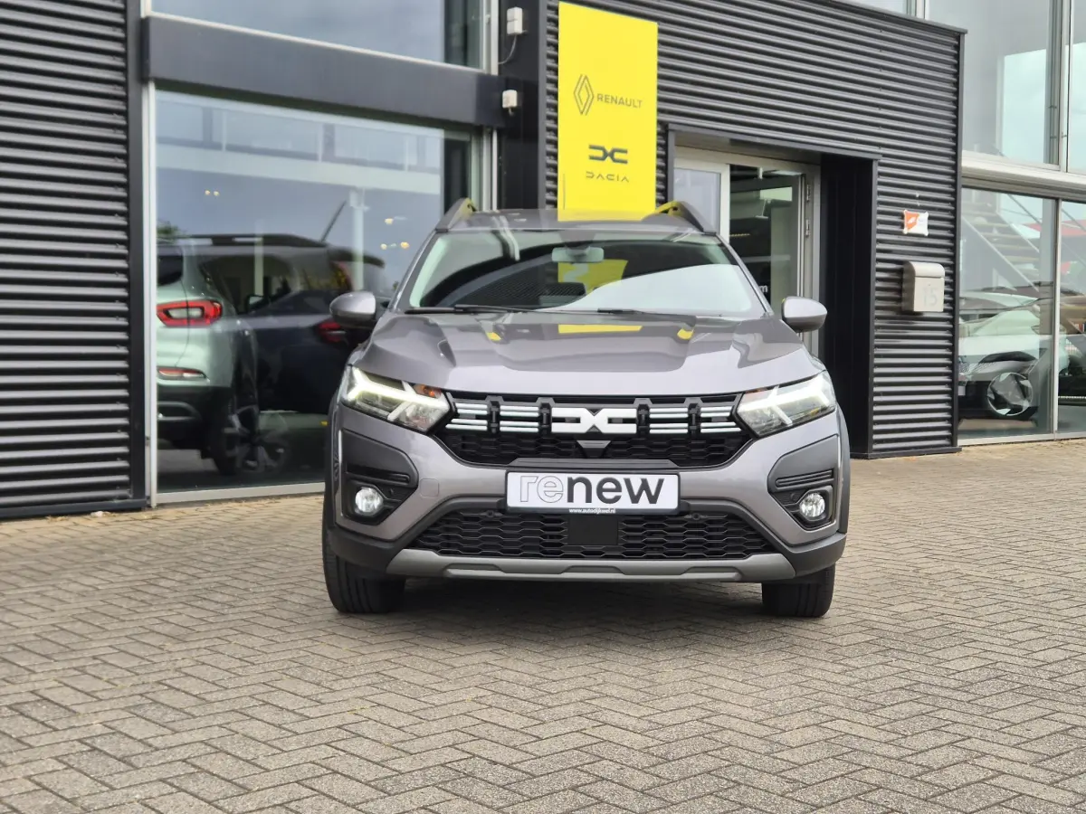 Jogger 1.6 Hybrid 140 Expression 7p. Camera, Navi, Apple/Android Auto, All Season banden, Climate Control