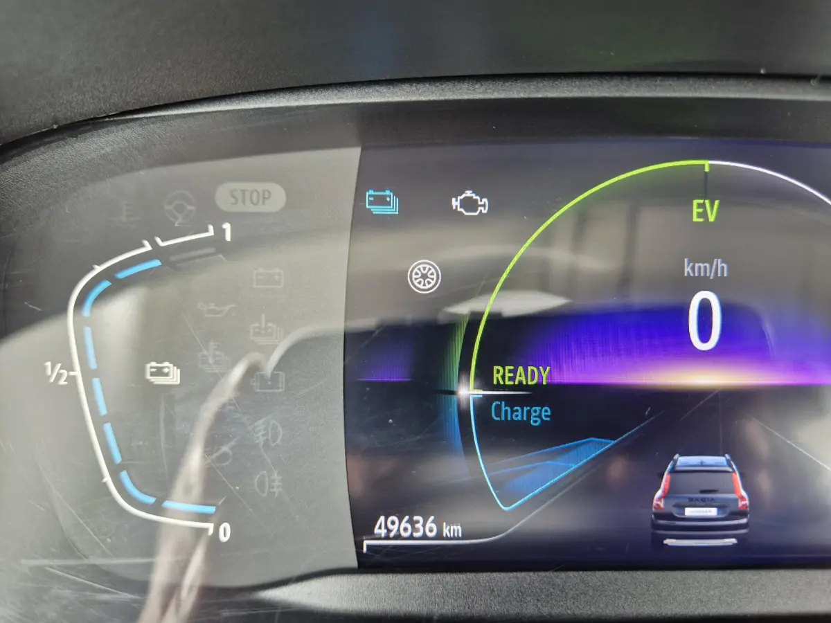 Jogger 1.6 Hybrid 140 Expression 7p. Camera, Navi, Apple/Android Auto, All Season banden, Climate Control